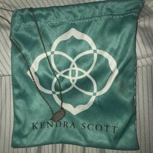 Kendra Scott white pendant
